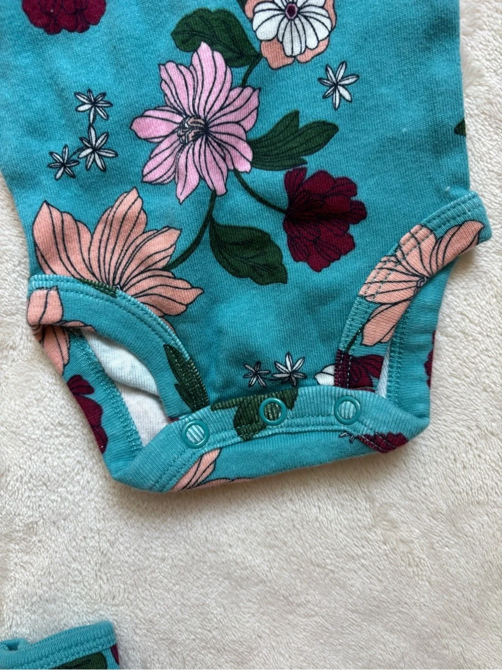 NWOT Carter’s Baby Girl 4-Piece Turquoise Floral Set - Sleeper, Hat, 2 Bodysuits